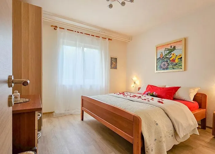 Romana 2 * Novigrad Istria