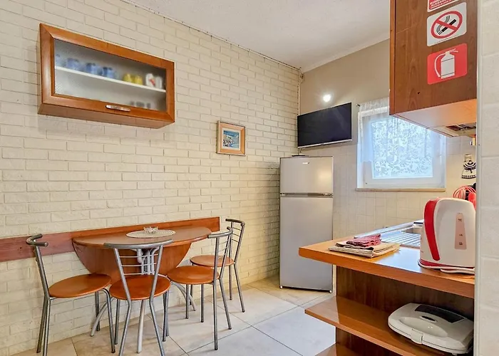 Romana 2 Novigrad Istria