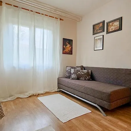 Romana 2 Novigrad Istria